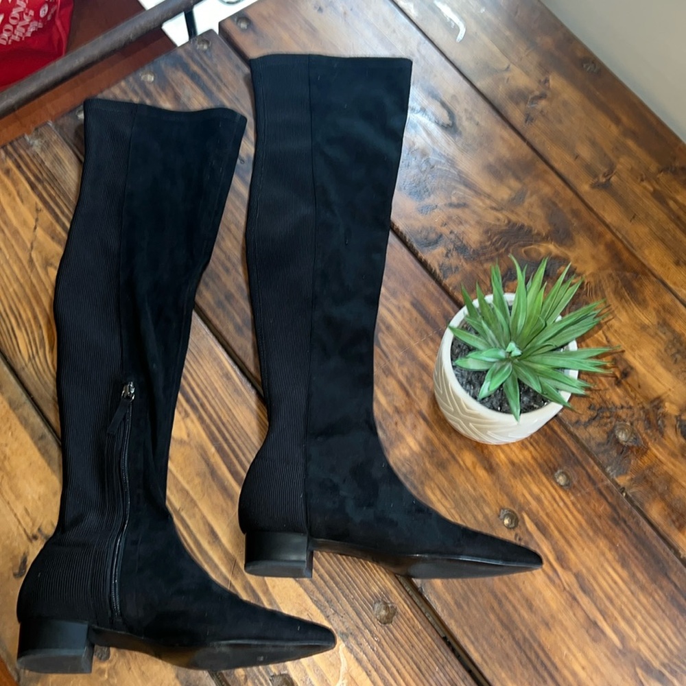 Zara Collection Black Tall Boots. Size 6 Great shape.